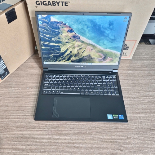 Laptop Gigabyte G6 KF-H3VN853SH (Core i7-13620H | 32GB | 512GB | RTX 4060 8GB | 16inch FHD+ 165Hz | Win 11 | Đen)