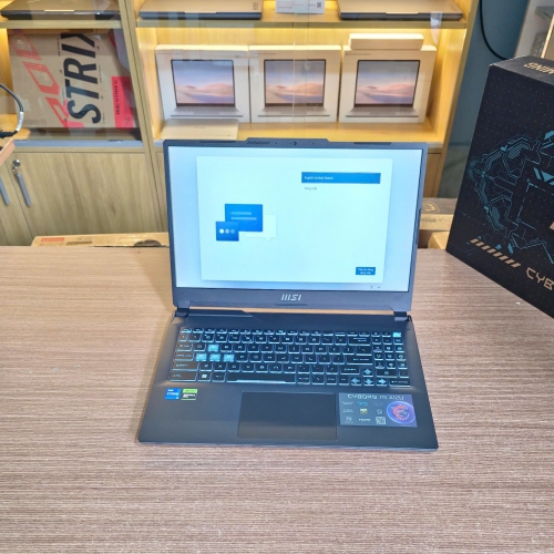 MSI Cyborg 15 A12UC 621VN (Core i5-12450H | Ram 8GB | 512GB SSD | RTX 3050 4GB | 15.6inch FHD, 144Hz | Win 11 | Đen)